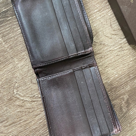 Authentic Gucci Wallet - Picture 7 of 10